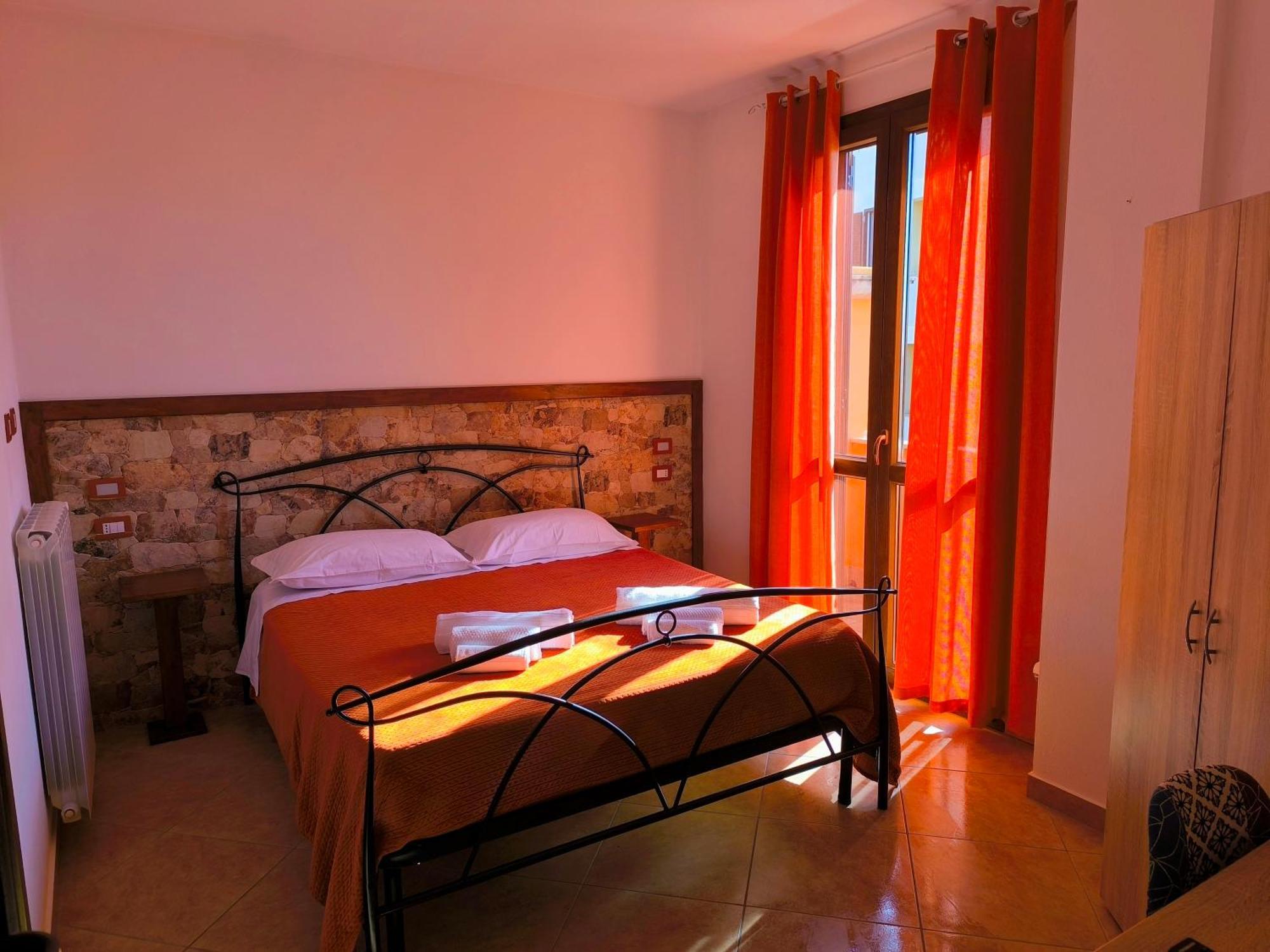 B&B Mamuthones Porto Torres Exterior photo